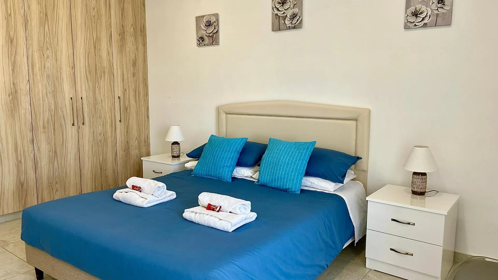 Larnaca Beachhouse Cypr
