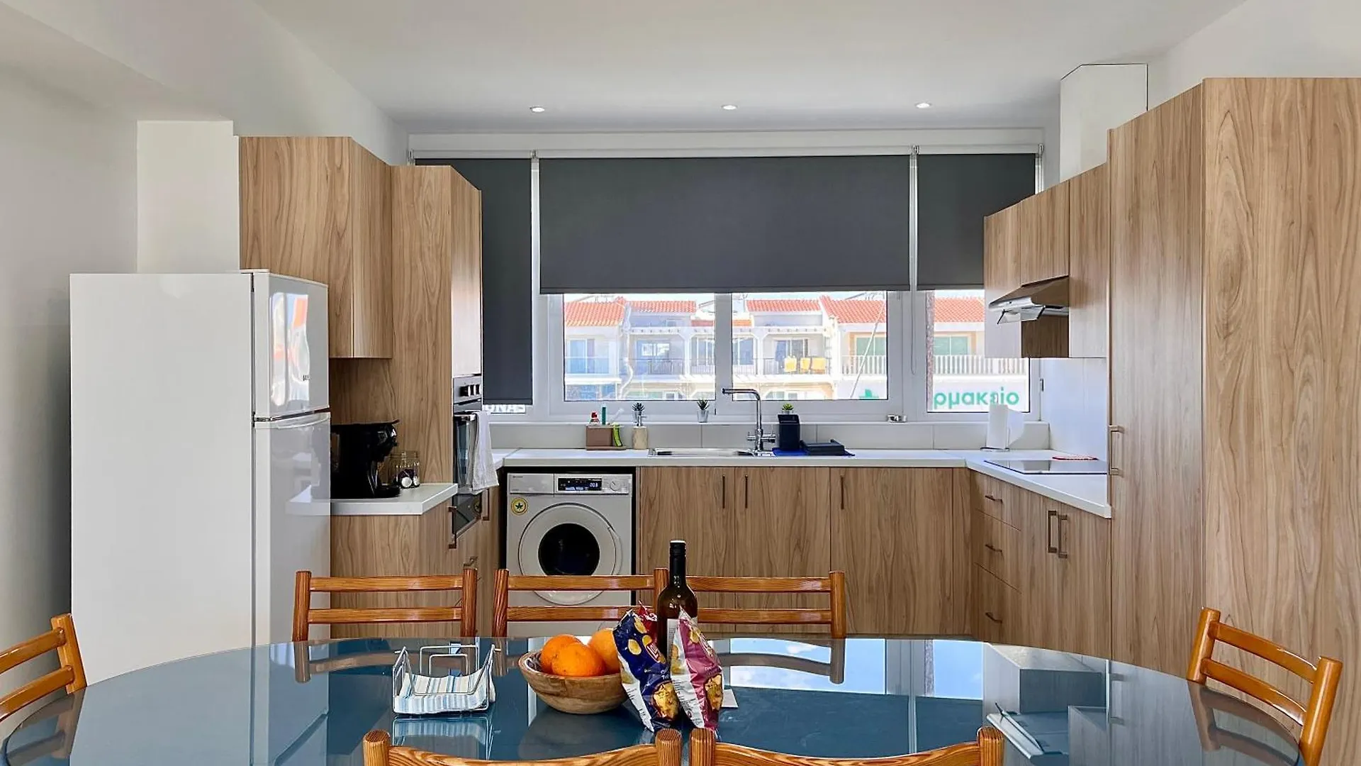 Larnaca Beachhouse Apartament