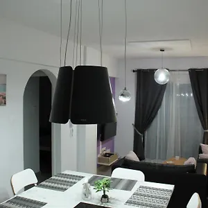 Apartament Beautiful Near In Larnaca, Scala