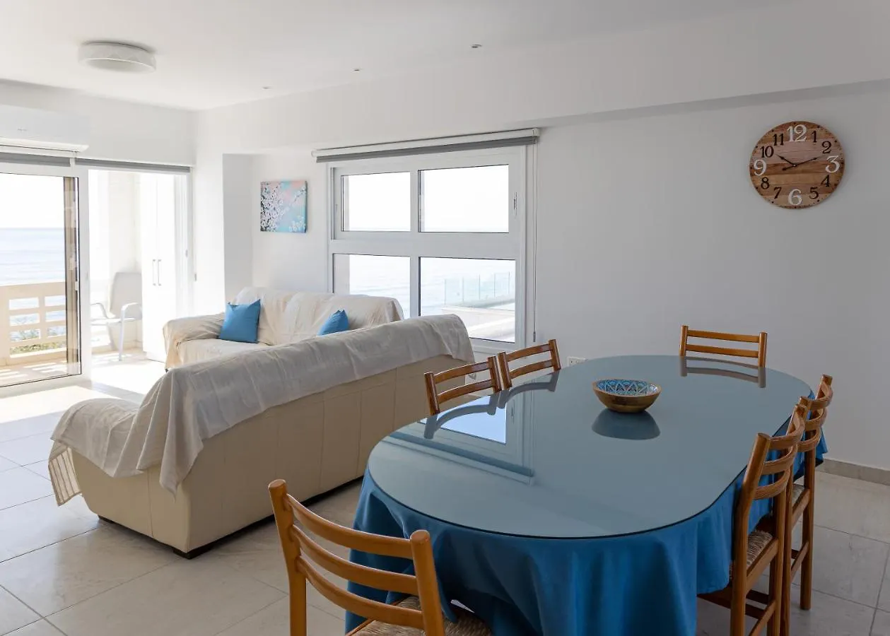 Larnaca Beachhouse